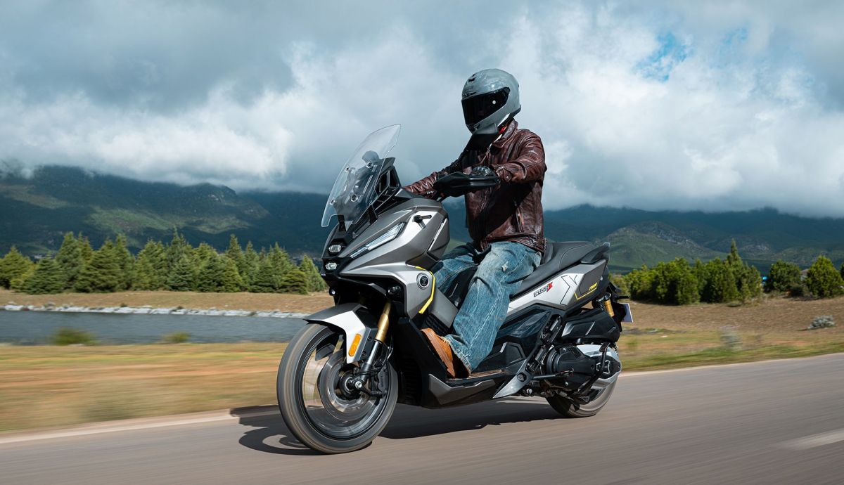 Llega a España la Voge SR450X
