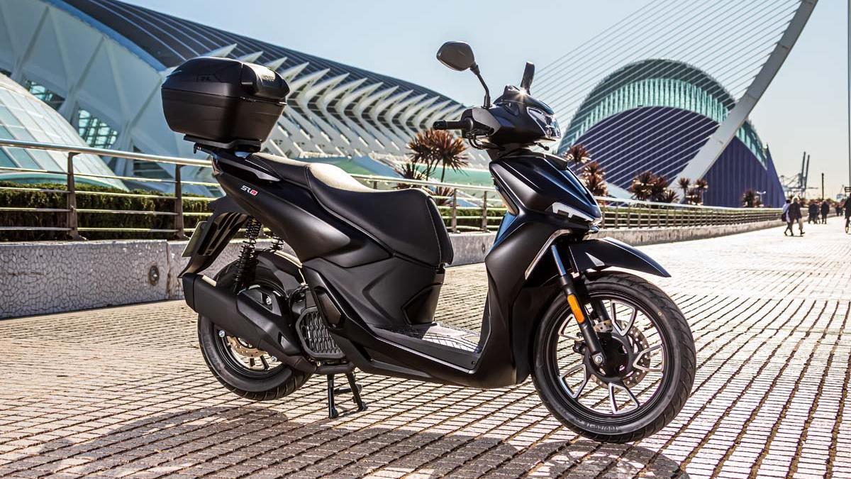 Voge SR16: El scooter 125 que entiende de verdad cómo es moverse por la ciudad de hoy