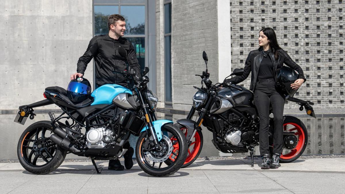 Morbidelli N125V: una naked única para el carnet de coche con motor V2
