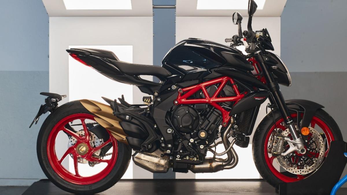 Llega la moto naked italiana con un toque premium, la MV Agusta Brutale 800 Nero Carbonio