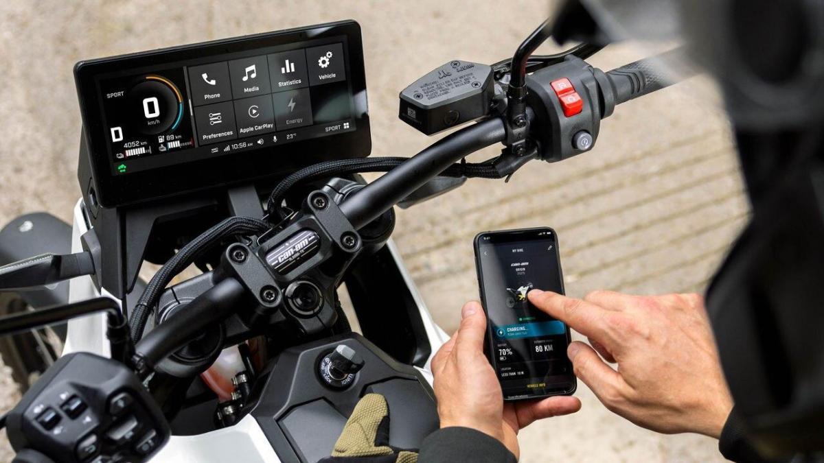 Aumenta el robo de datos en vehículos conectados: nueva alerta de los Mossos a todos los conductores