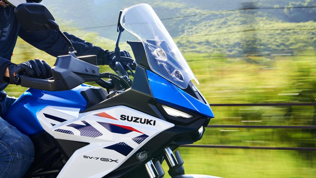 Una de las agradables sorpresas de Suzuki, la trail crossover SV-7GX, ya tiene precio, y es bueno