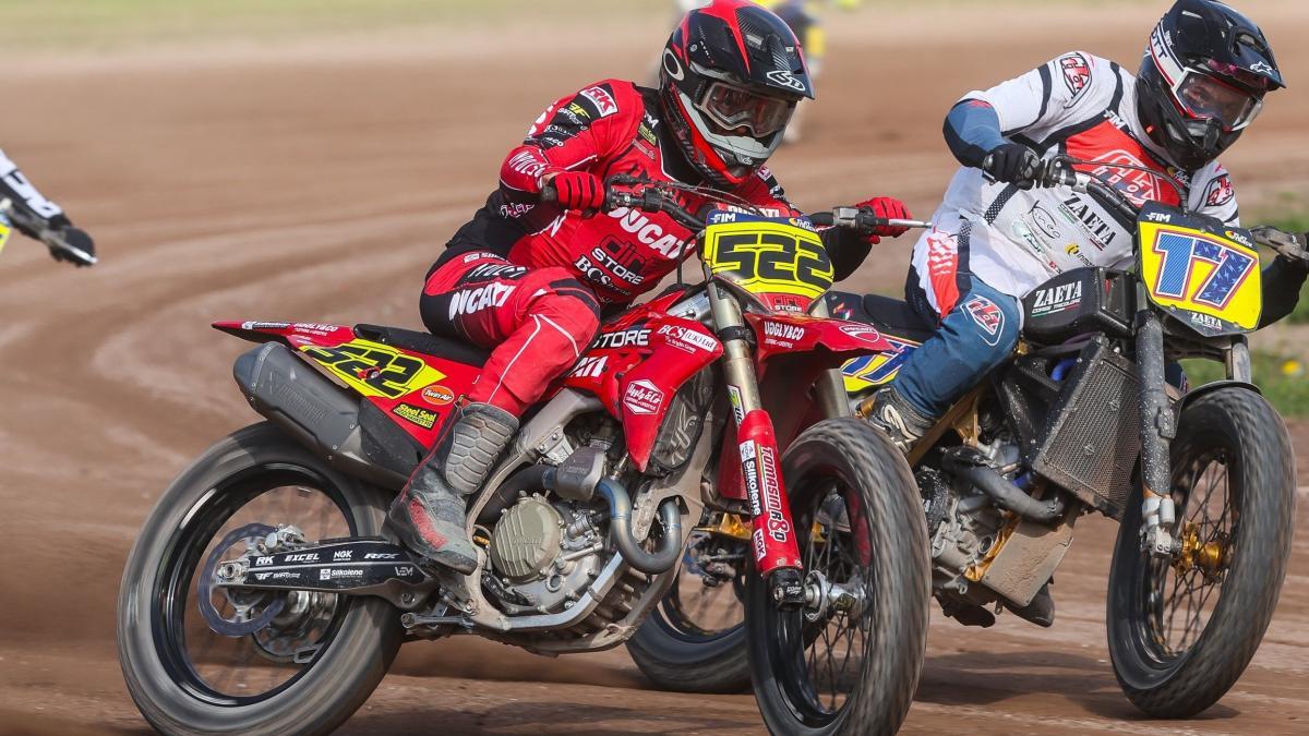 No solo en los circuitos de asfalto: Ducati también gana derrapando sobre tierra