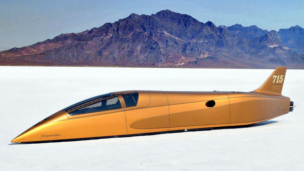Están fabricando la moto más rápida del mundo, que pasará de los 600 km/h, el proyecto Greyhound LSR