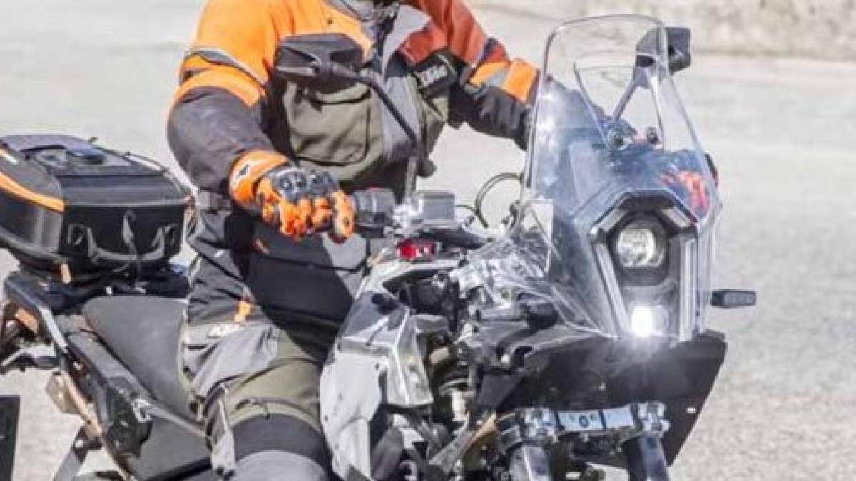 Después de la KTM 490 Duke, pillada la 490 Adventure, la nueva aventurera bicilíndrica ligera
