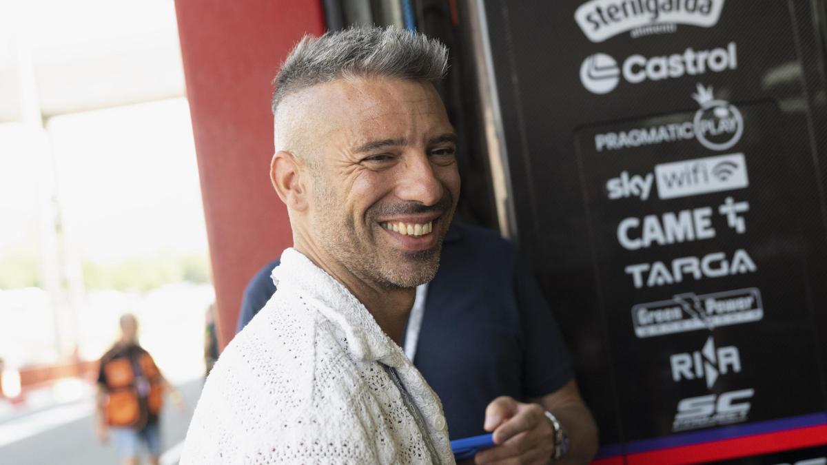 Marco Melandri, expiloto de MotoGP y WorldSBK: "Cuando vayas a Australia a ver canguros, intenta pensar que podría ser el próximo que lleves puesto. Llevé esos monos durante años sin preguntarme nunca de qué estaban hechos. Ahora lo sé"
