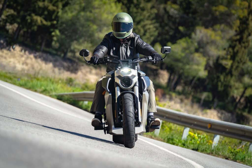 Benda y el fin del Copia y Pega: La nueva ola del custom viene pegando muy fuerte