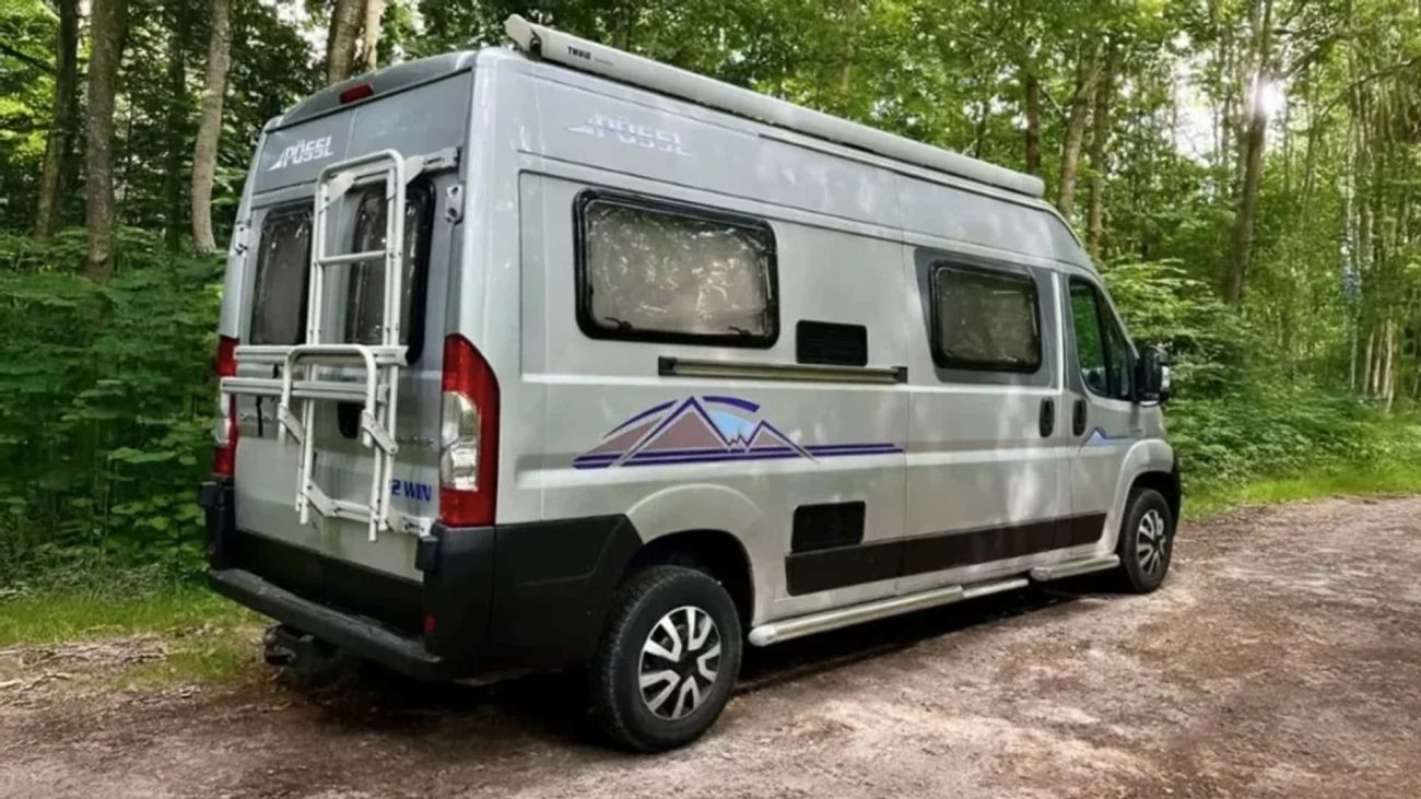 Oferta camper: completa, con tres plazas para dormir y barata
