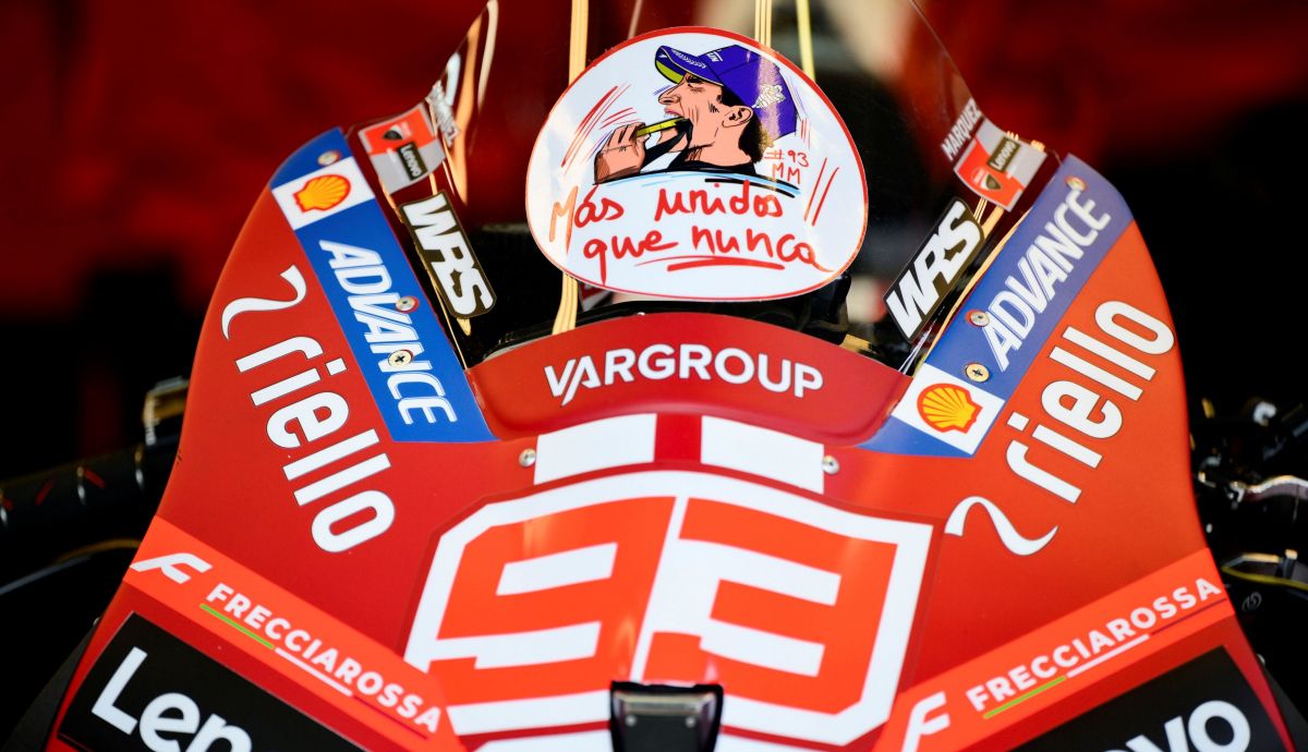 Marc Márquez ya ha sido operado con éxito del hombro derecho y del pie derecho