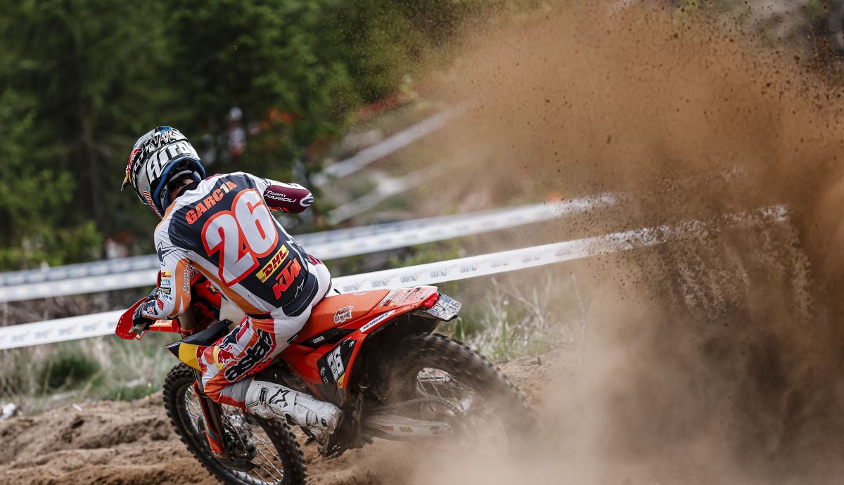 Josep García sigue líder de EnduroGP: victoria y segundo...