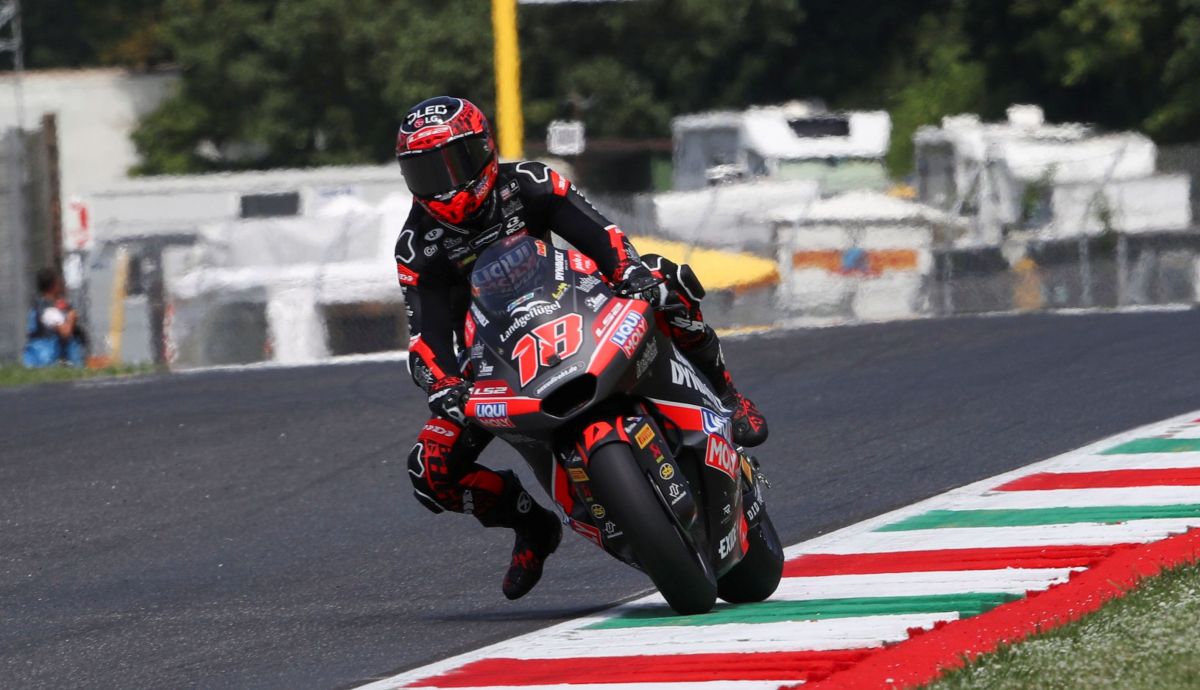 Manu González logra una pole estratosférica en Mugello con Álex Escrig tercero