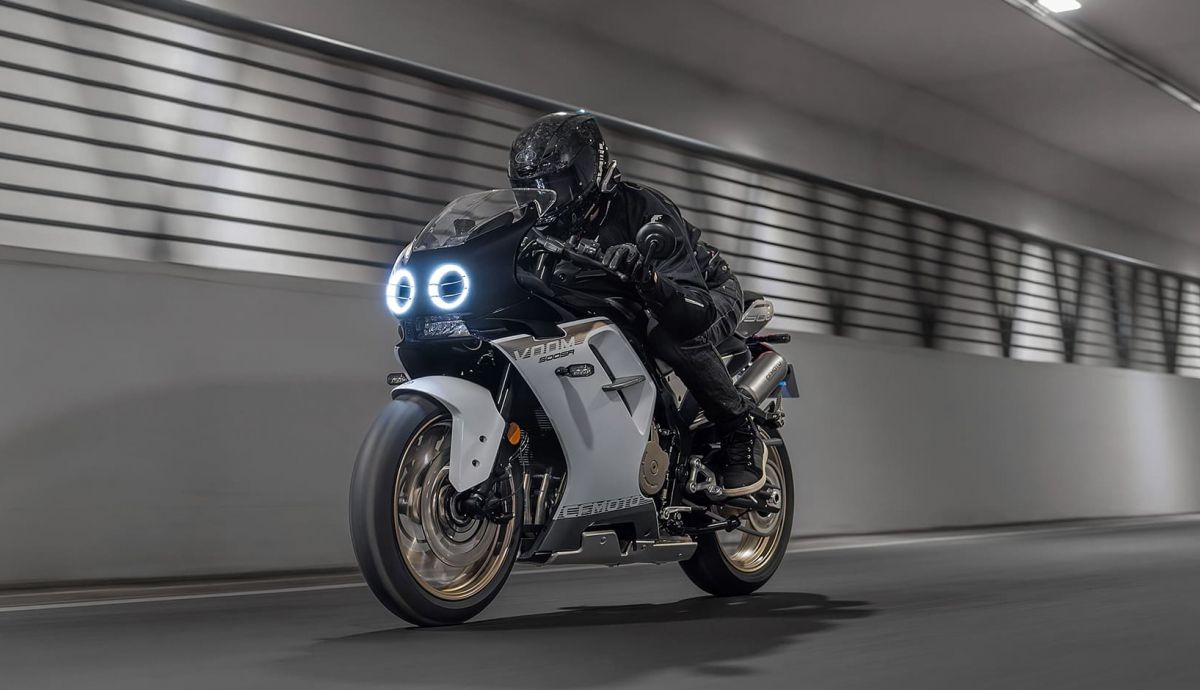 Menos de 3700 euros por la CFMoto 500SR