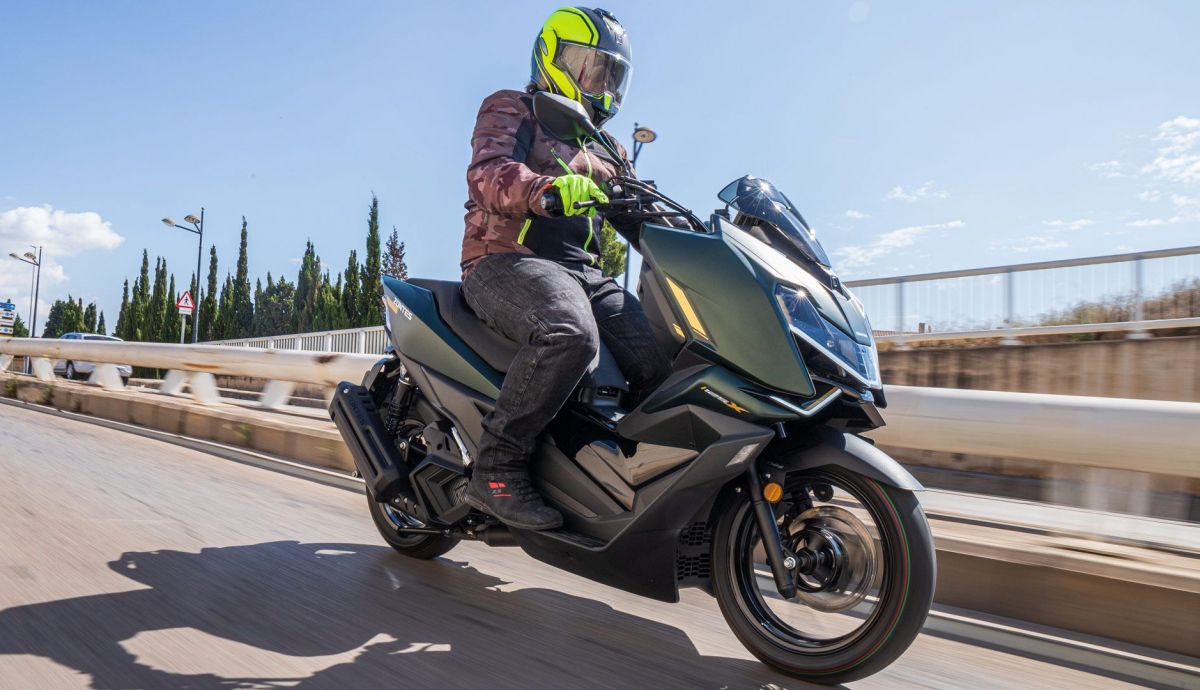 2700 euros por la nueva scooter de 125cc de Zontes