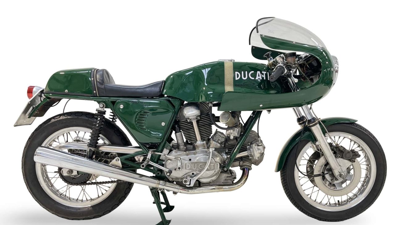 Esta Ducati (verde) puede valer más de 100.000 euros