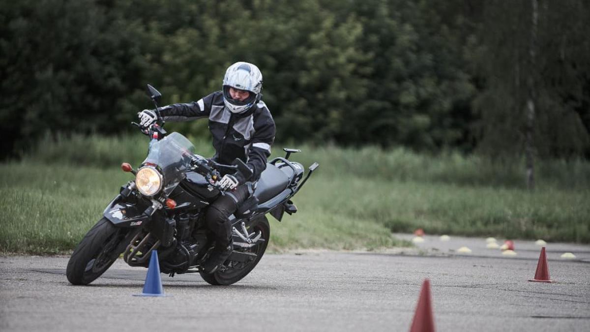 La reforma de la DGT para las motos recibe aplausos... y una dura advertencia del sector