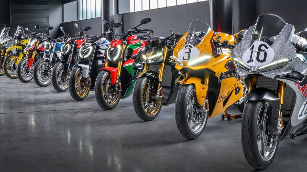 Ducati presenta 10 motos exclusivas de serie limitada para celebrar su centenario con la “Collezione 100”