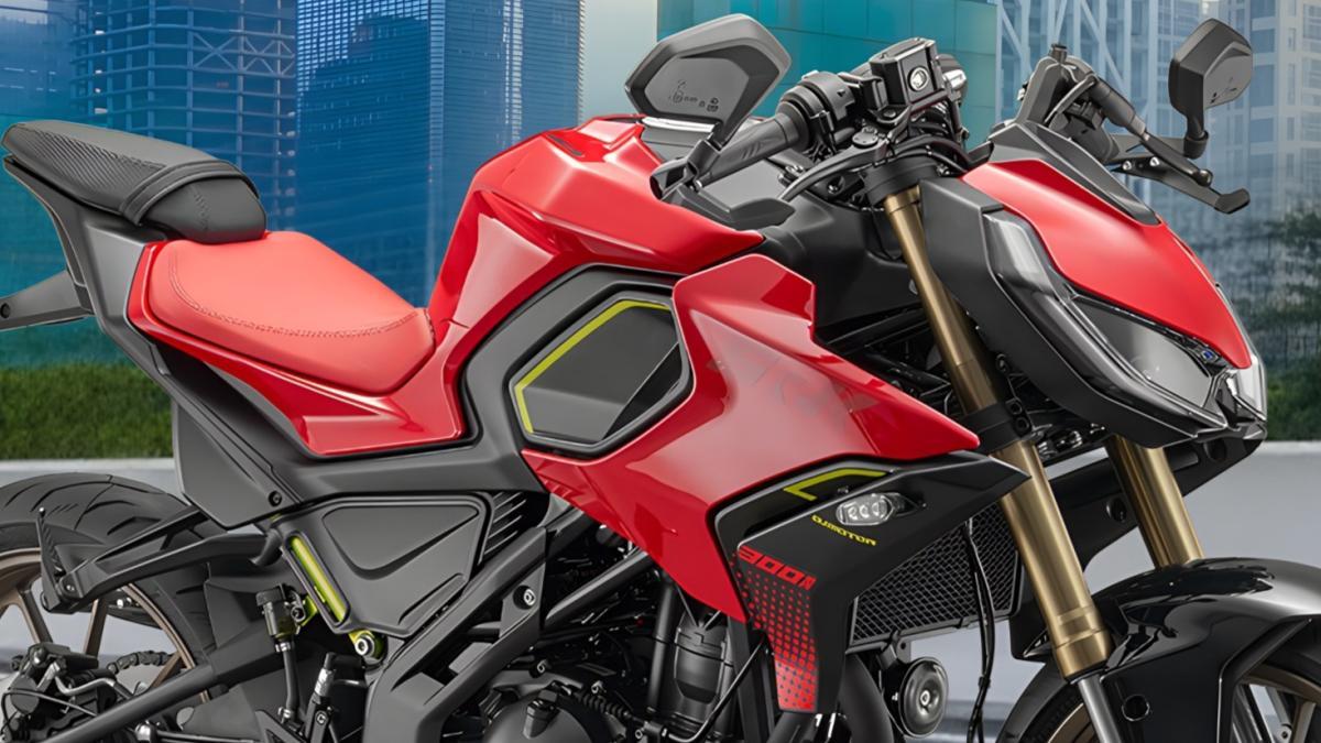 La moto naked deportiva para el carnet A2 que es una réplica de su hermana mayor de 130 CV