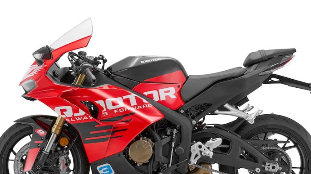 La moto hiperdeportiva en continua evolución: QJ Motor SRK 800 RR, ¿qué versión llegará a España?