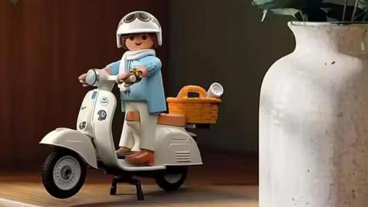 Un histórico fabricante de juguetes se suma a los actos del 80 aniversario de la Vespa