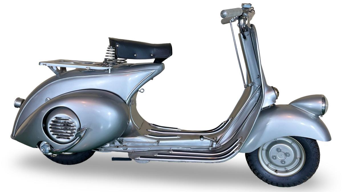 Pagan seis veces más por una Vespa 98 de 1947 que por una superbike de Ducati de 1999