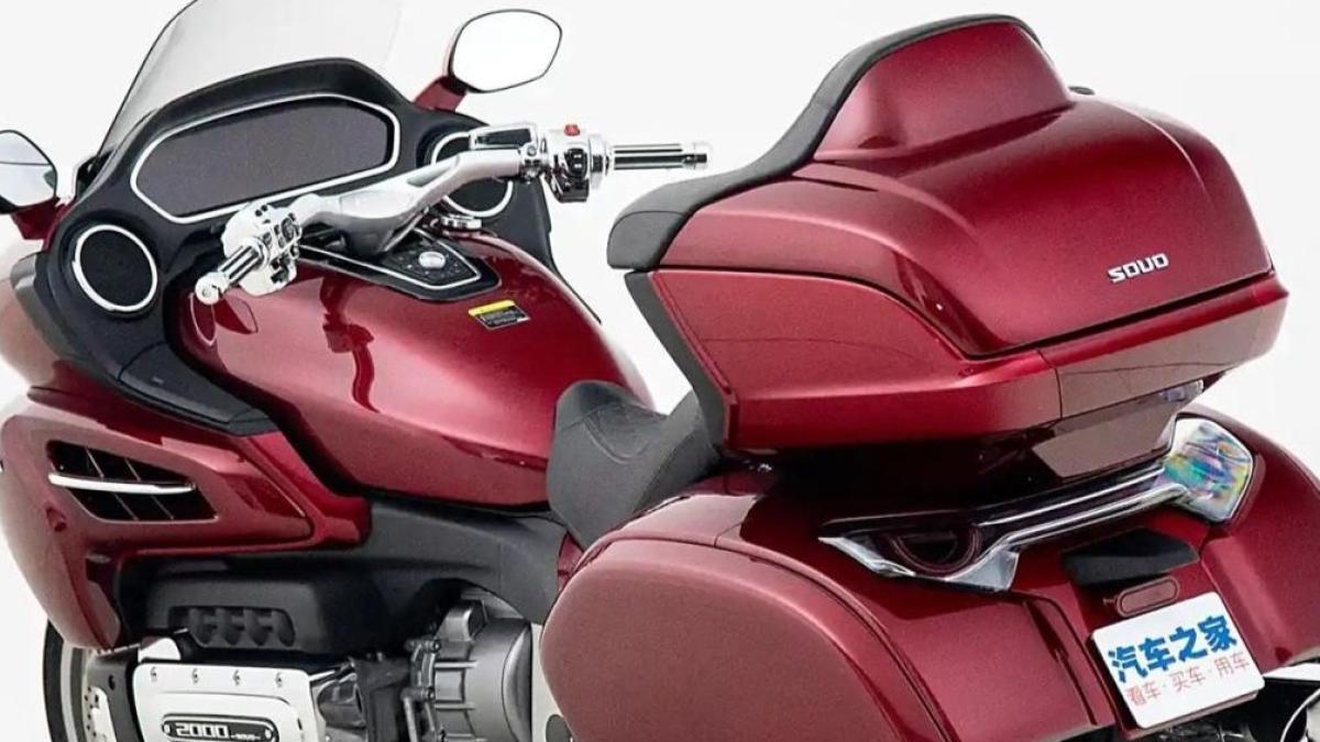 El transatlántico de lujo hecho en China que deja pequeñas a las grandes motos ruteras de siempre