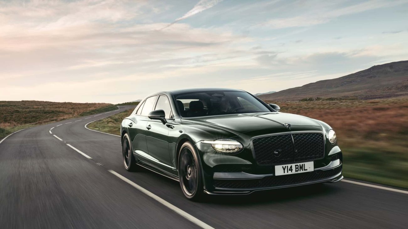 Bentley Flying Spur 2026: estética, motores y precios