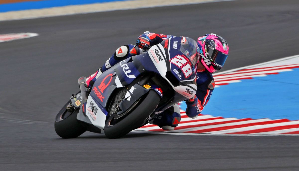 Izan Guevara se lleva una apretadísima pole de Moto2 en Balaton Park