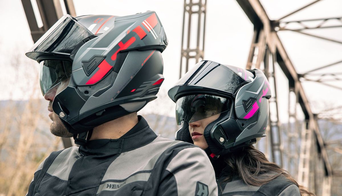 GIVI reúne cuatro cascos para carretera, trail, touring y...
