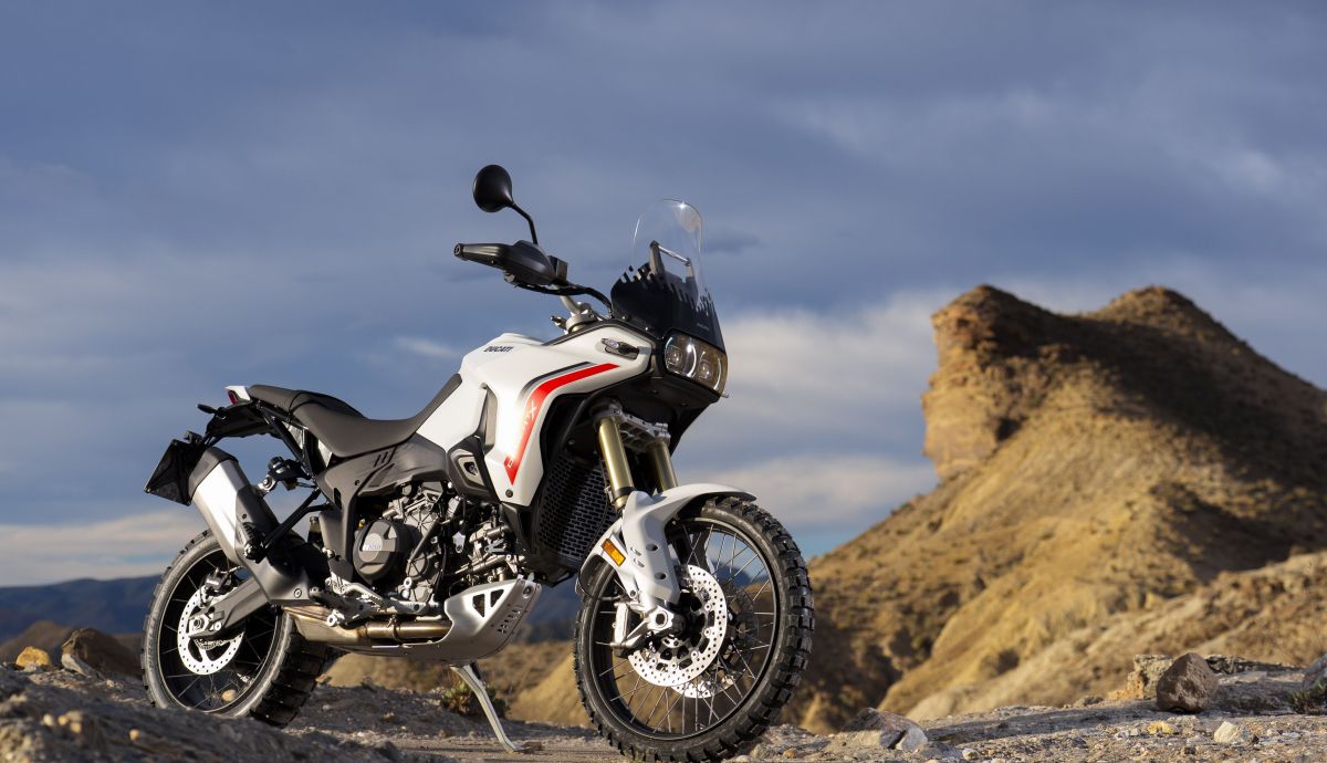 Ducati DesertX 2026: ¡Revolución total para ser la reina...