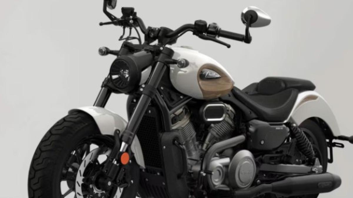 Llega la nueva moto cruiser de peso medio de Benda, la Chinchilla 500, actualizada con embrague electrónico