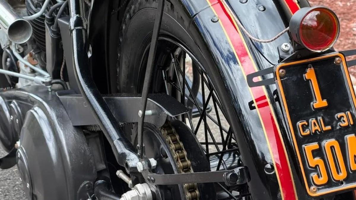 El 'efecto McQueen' ataca de nuevo: adjudicada una Harley-Davidson VL de 1931 por mucho dinero y ¡sin funcionar!