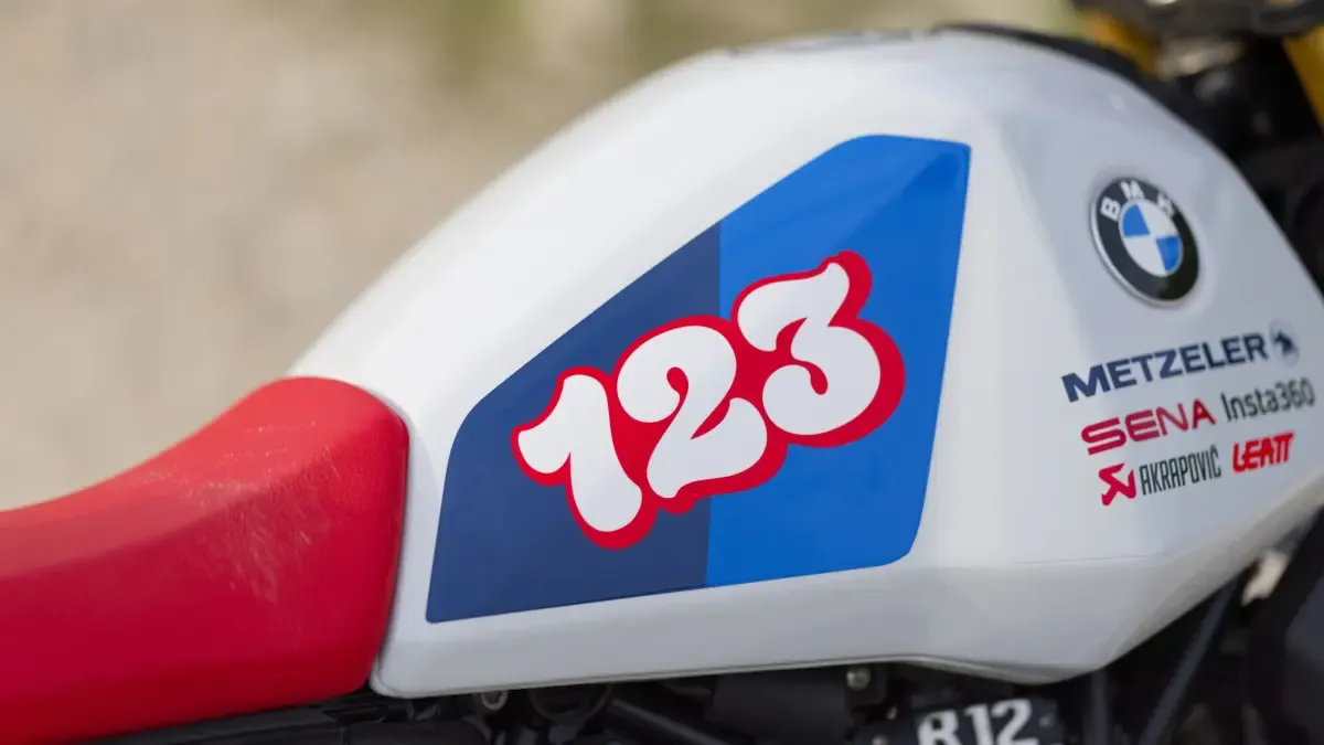 BMW lanza la moto de raids definitiva, que no podrás comprar... pero que te puedes hacer