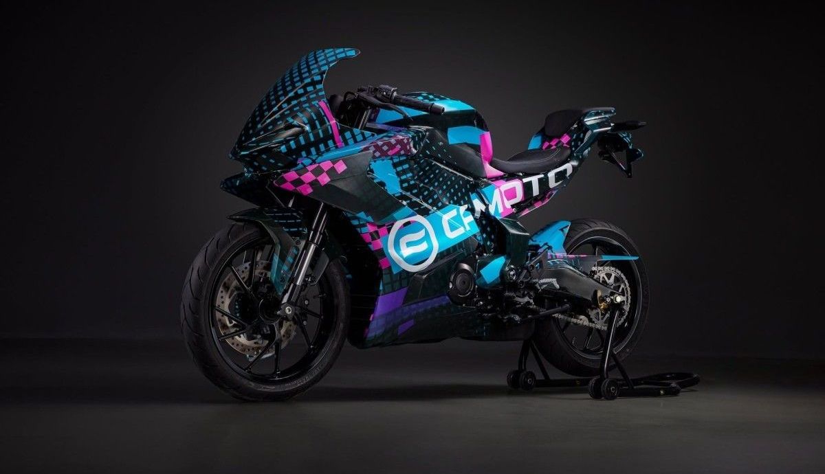CFMoto prepara una nueva deportiva para el carnet A2: así...