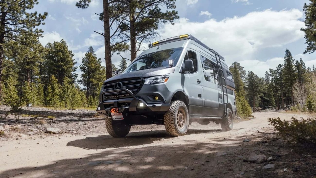 La Sawtooth 2026 de Dicot Designs es una camper 4x4 con una preparación impactante