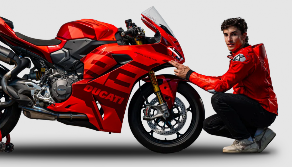 Gana una Ducati Panigale V2 y entrena con Marc Márquez en circuito con este sorteo