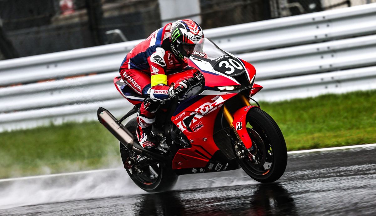 Honda HRC vuelve a doblegar a Yamaha en 8H Suzuka, podio BMW