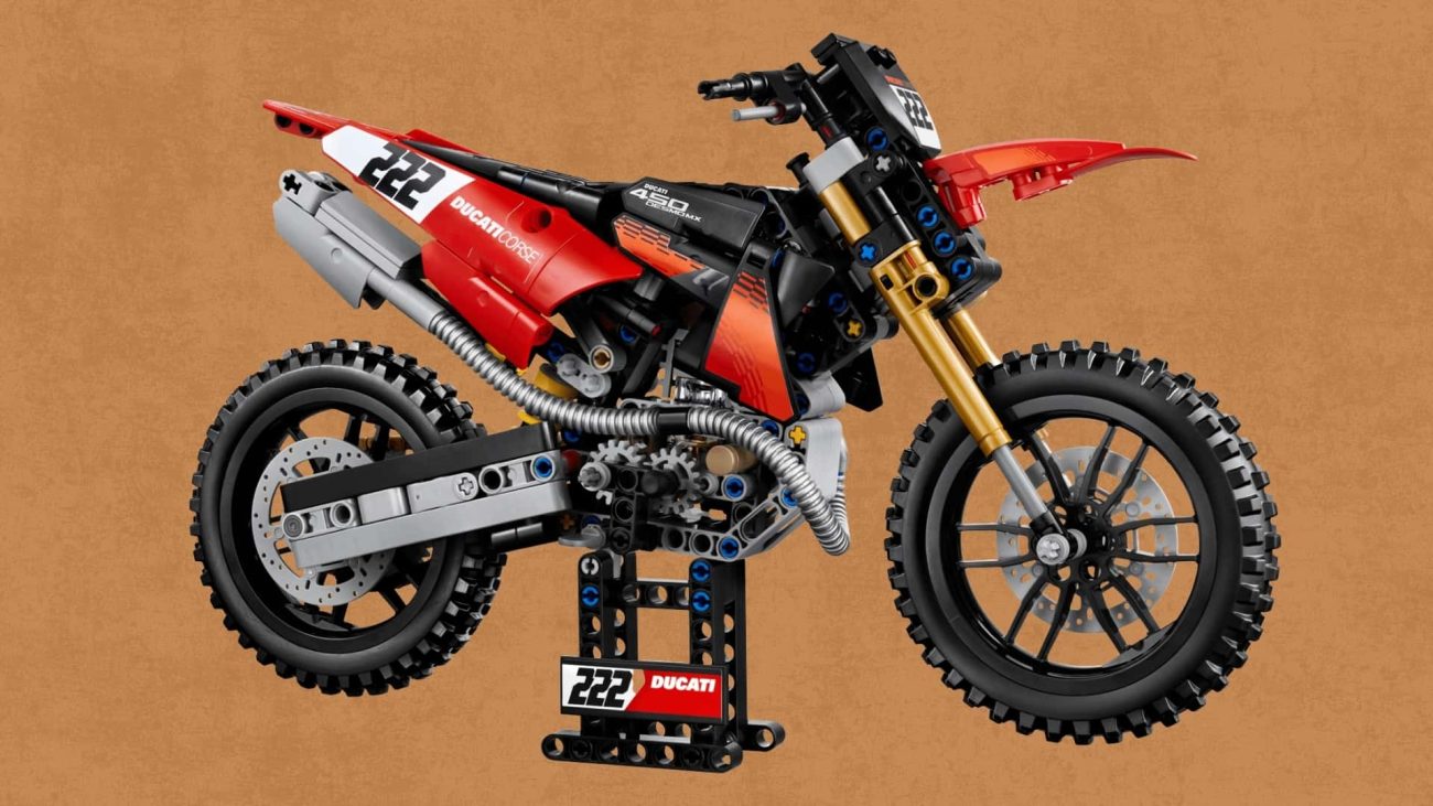 Ni te lo pienses: la Ducati Desmo450 MX de Lego, por 50 euros