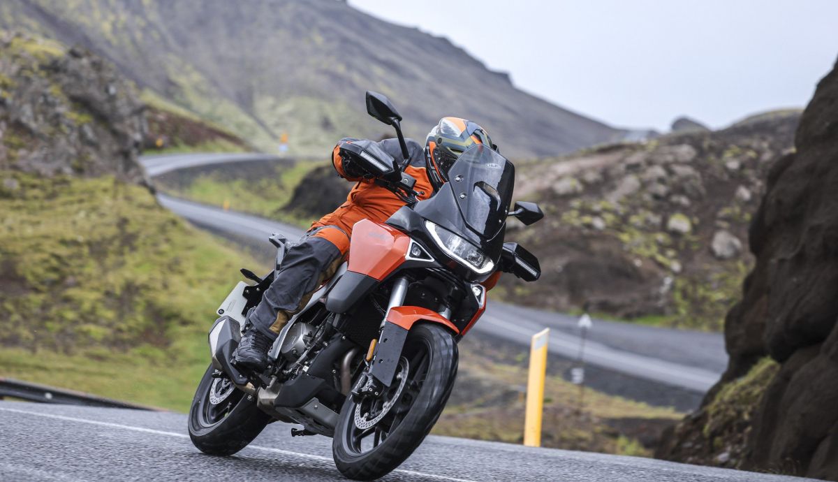 Norton Atlas, la trail media premium con estilo british