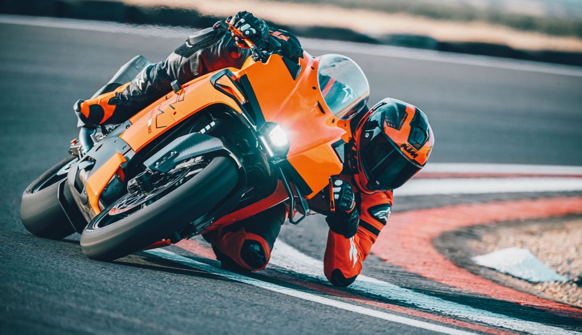RIDE KTM amplía sus experiencias en moto: rutas, formación, circuito y alquiler por todo el mundo