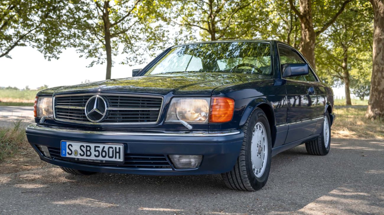 De viaje en el Mercedes-Benz 560 SEC del legendario diseñador Bruno Sacco