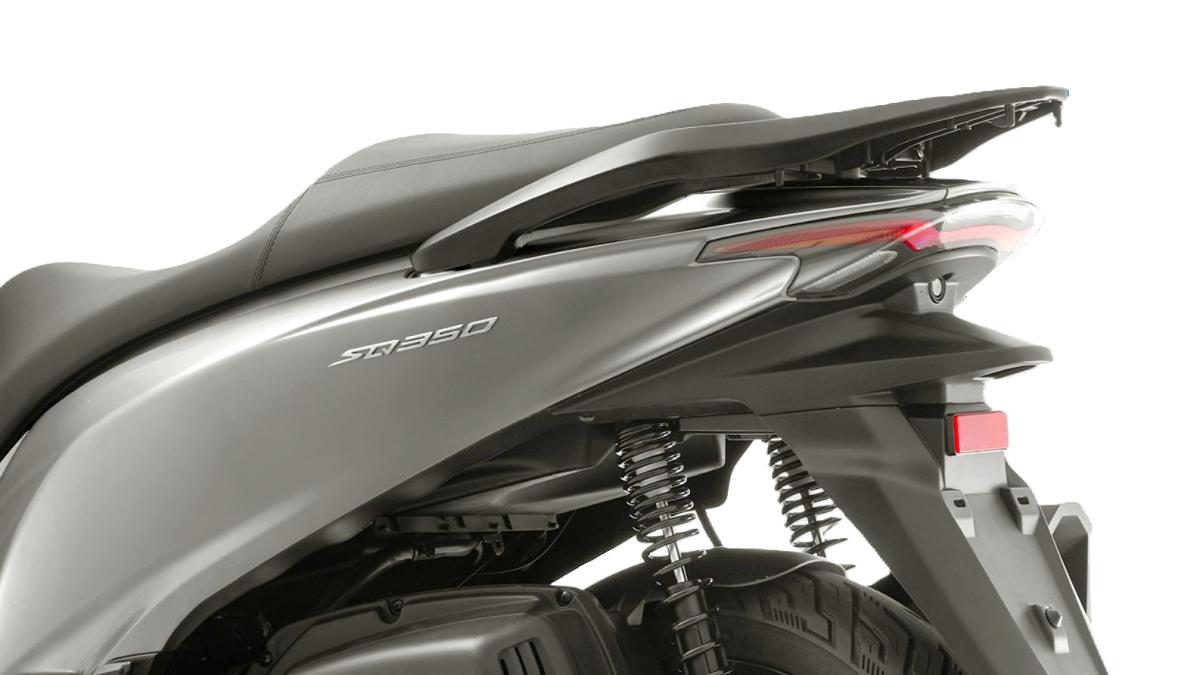A la venta el nuevo scooter A2 de rueda alta, muy equipado y 1.000 euros más barato que la competencia, el QJ Motor SQ350
