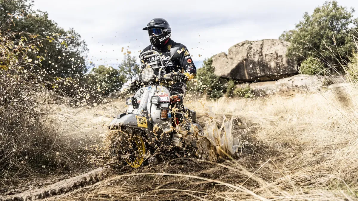 La mejor ruta no siempre aparece en el GPS: Si crees que ya no quedan aventuras en moto de verdad, la Sierra de Gredos te demostrará cuánto te equivocas