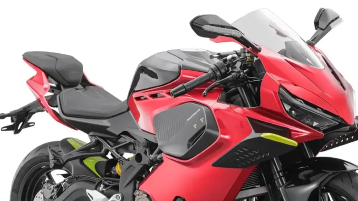 Lanzas una moto deportiva y no gusta... Ningún problema: la rehaces de arriba abajo y pruebas de nuevo