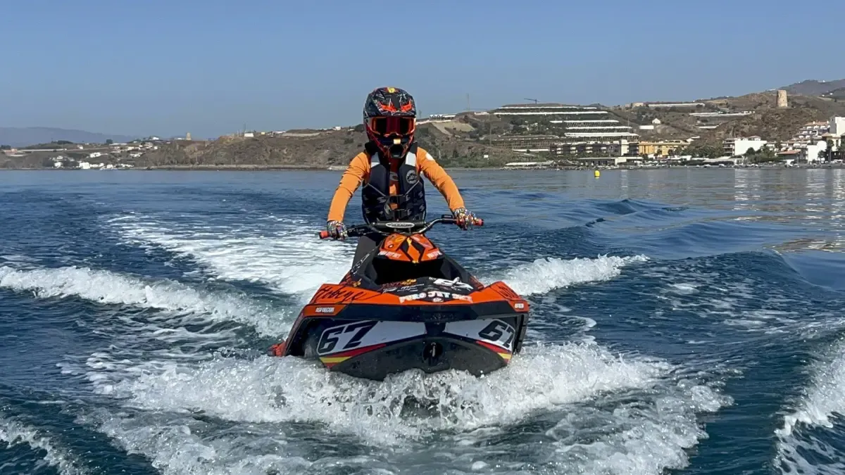 Las motos de agua encuentran a su Marc Márquez en un chaval de Málaga de 12 años