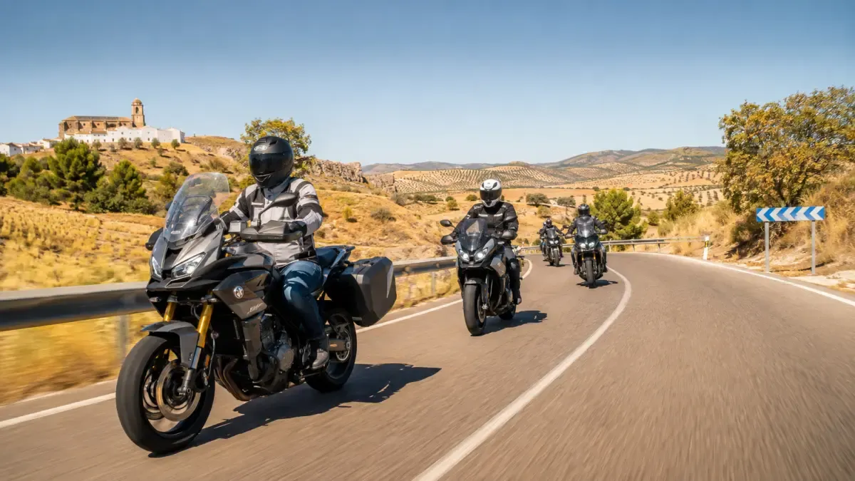 El error que muchos motoristas cometen en verano y puede arruinar una ruta en moto