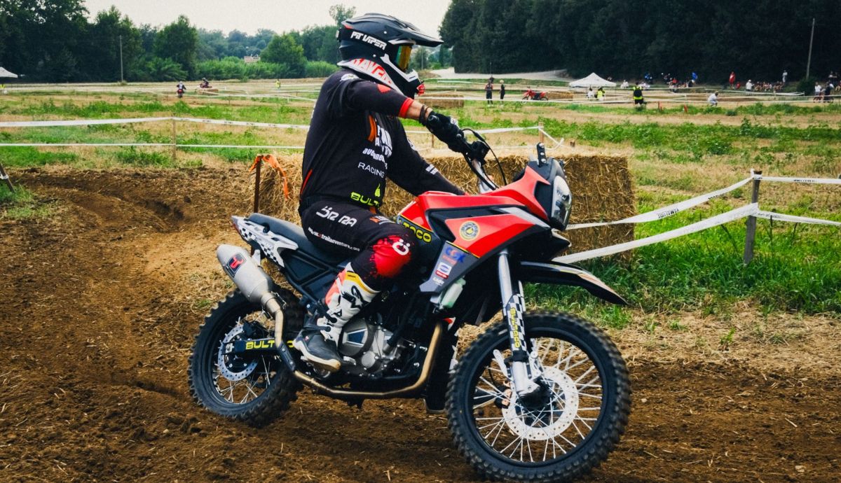 ¡Bultaco está de vuelta! Así es la primera moto con la que regresan al mercado