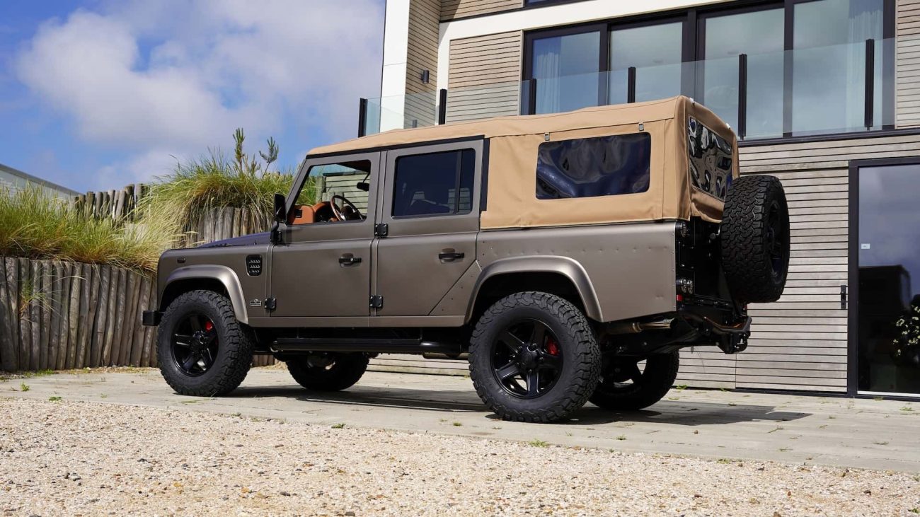 Este Land Rover Defender 'restomod' eléctrico tiene más autonomía que algunos Tesla