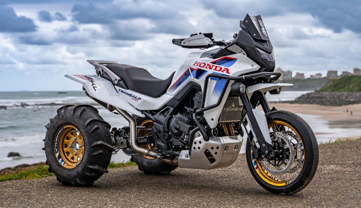 Honda ATC 750, la espectacular Transalp de tres ruedas