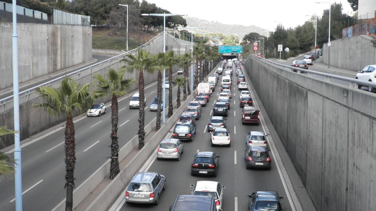 Alerta de tráfico por el puente de la Mercè: la policía da su previsión de atascos y avisa sobre nuevos controles