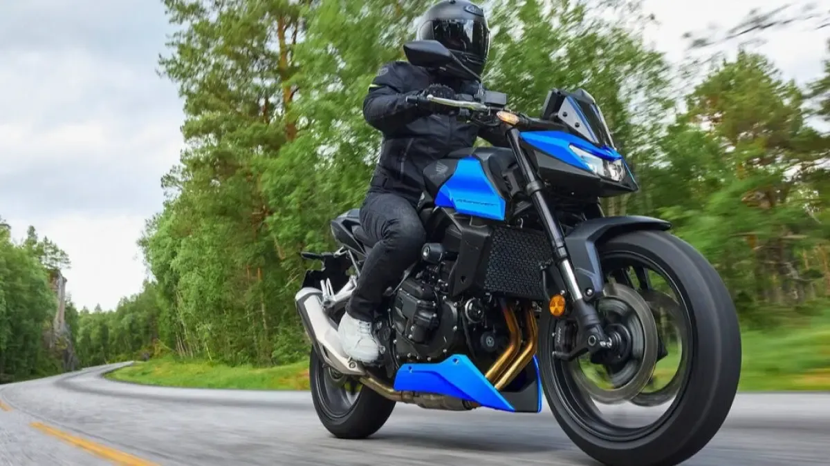 La Honda CB750 Hornet estrena nuevo vestuario para 2027